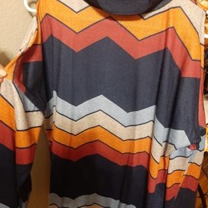 Long sleeve cold shoulder women top